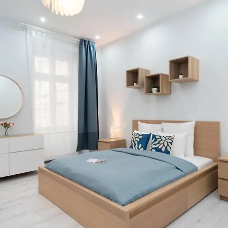 New Spacious At Superb Location Διαμέρισμα Βουδαπέστη