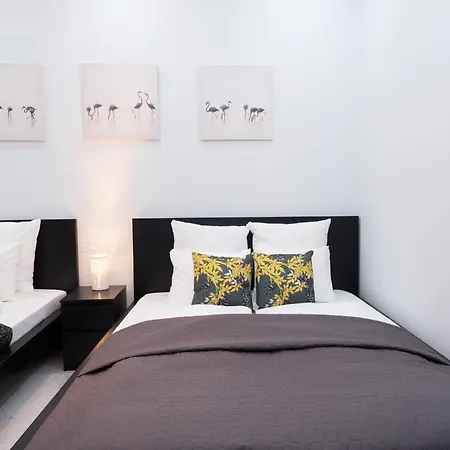 New Spacious At Superb Location Апартаменты