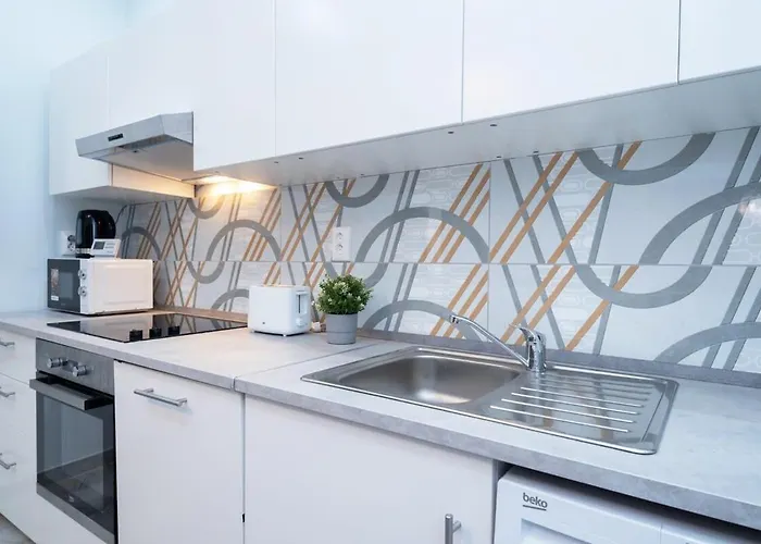 Апартаменты New Spacious At Superb Location *