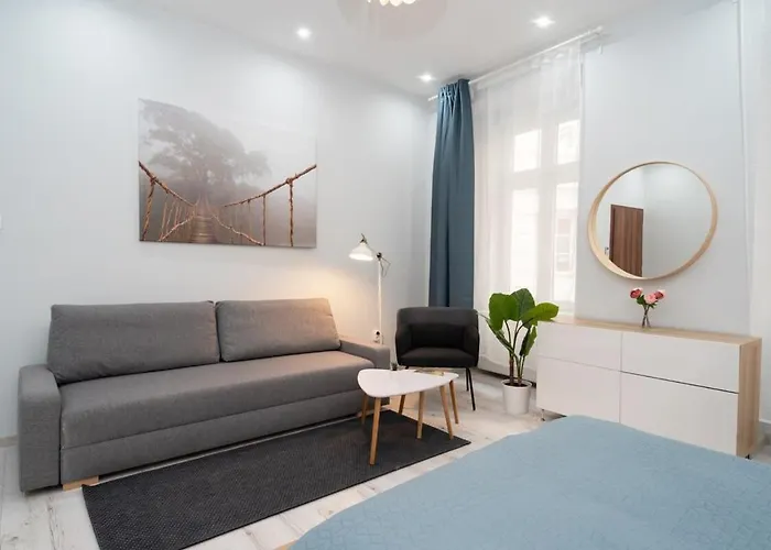 New Spacious At Superb Location Будапешт