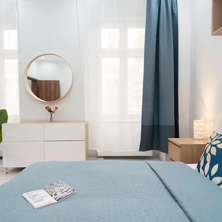 Apartment New Spacious At Superb Location Budapest