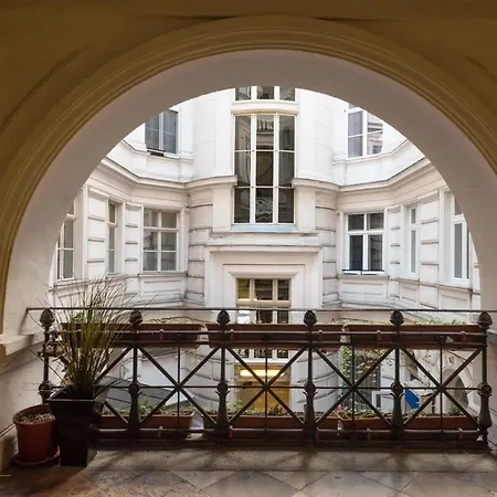 New Spacious At Superb Location * Budapest