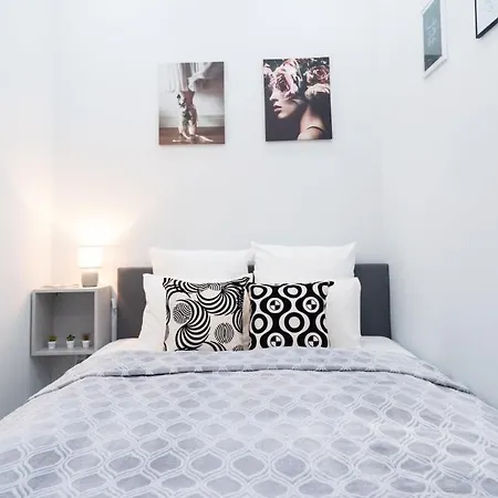 New Spacious At Superb Location Apartment *