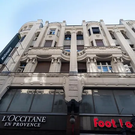 New Spacious At Superb Location Budapest